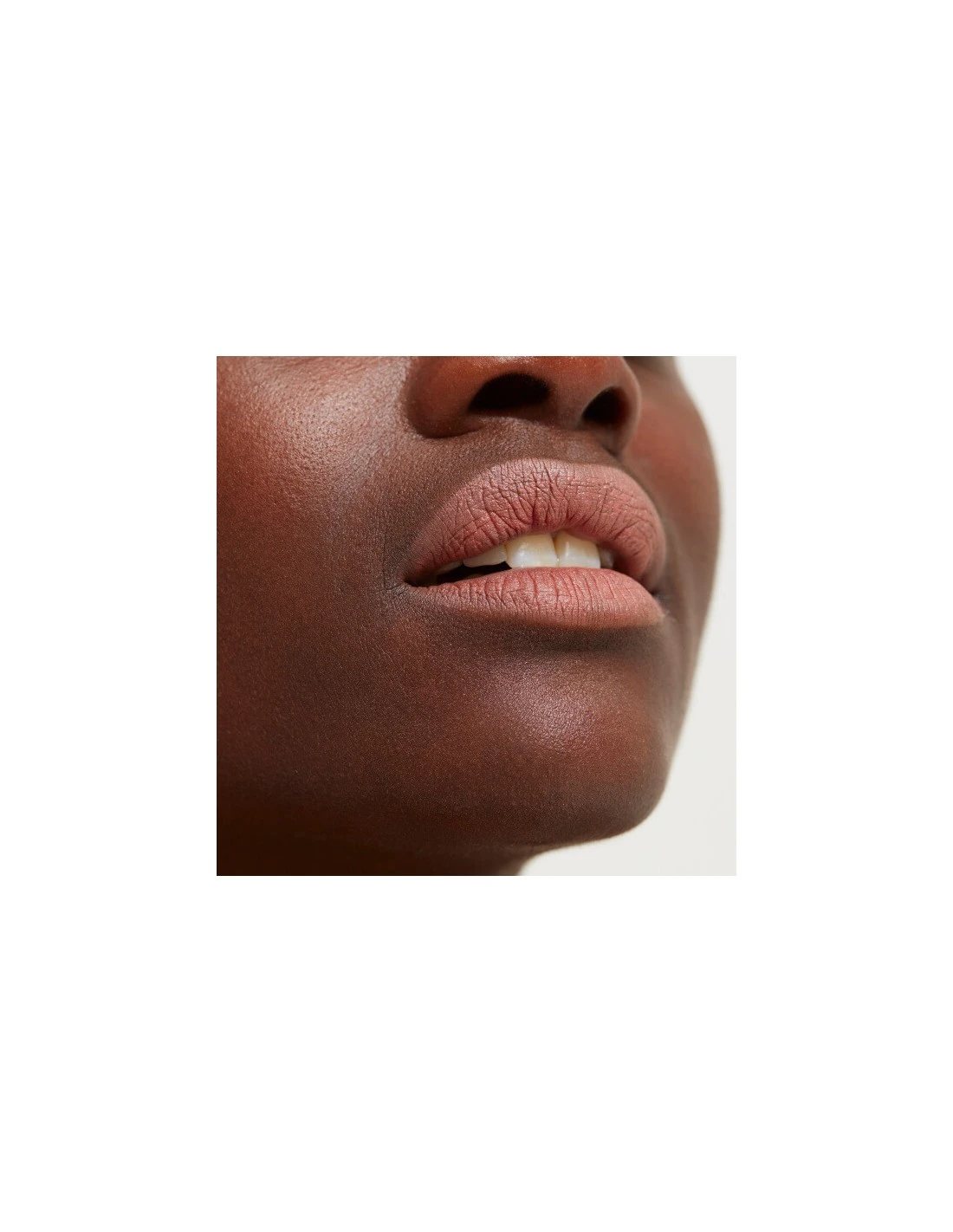 GOSH LUXURY NUDE LIPS BARRA LABIOS 001 NUDITY 7 GOSH LUXURY NUDE LIPS BARRA LABIOS 001 NUDITY - Imagen 5